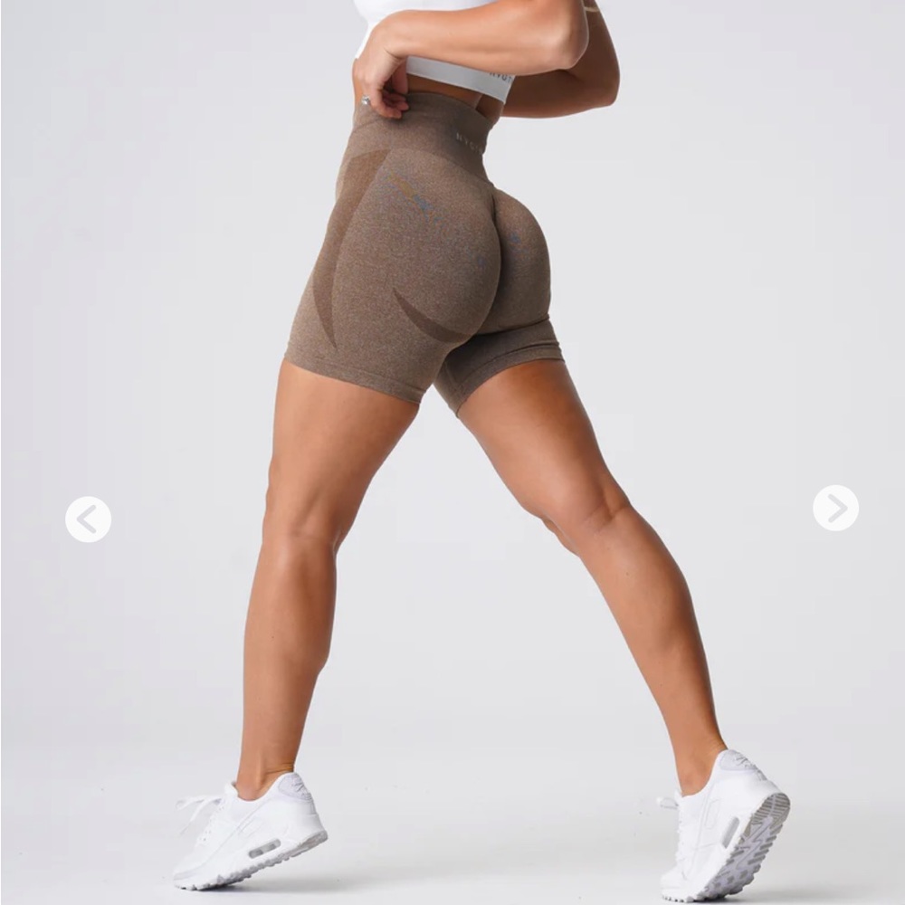 NVGTN contour seamless shorts